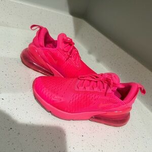Nike Air Max 270  Fuchsia Sneakers